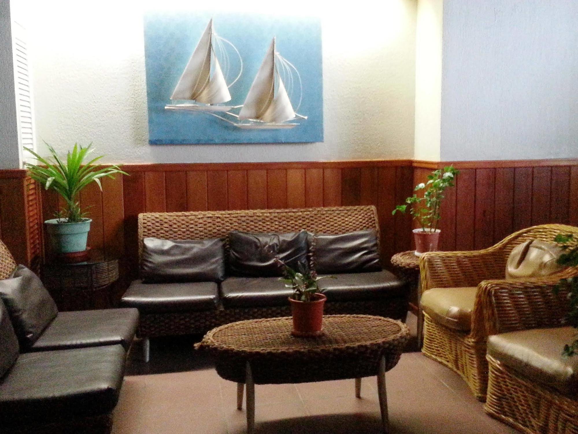 West Plaza By The Sea Koror Exterior foto